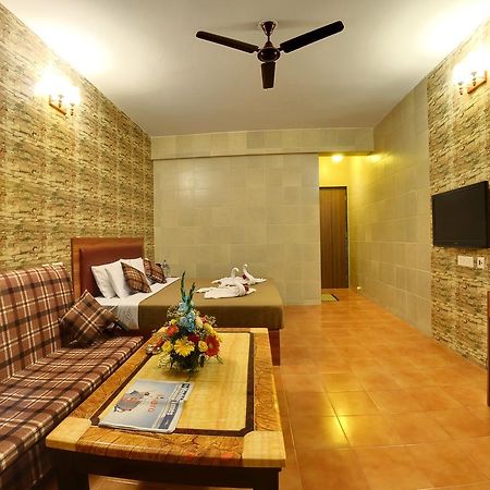 Grand Goa Exotica Hotell Guirim Exteriör bild